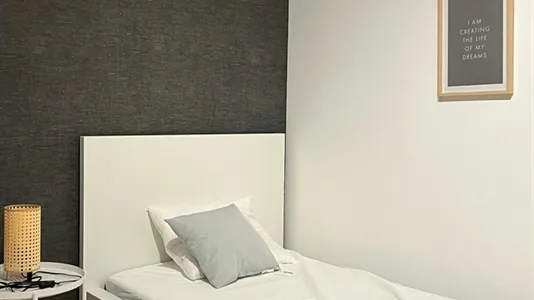 Rooms in Brussels Sint-Joost-ten-Node - photo 1