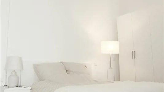 Apartments in Berlin Charlottenburg-Wilmersdorf - photo 1