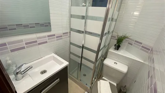 Rooms in Madrid Centro - photo 8