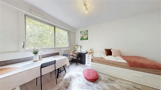 Apartments in Lyon - photo 2