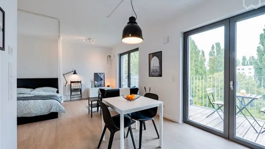 Apartments in Berlin Lichtenberg - photo 1