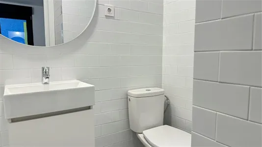 Rooms in Madrid San Blas - photo 2