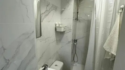 Rooms in Madrid Ciudad Lineal - photo 6