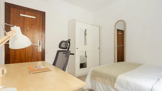 Rooms in Barcelona Gràcia - photo 6