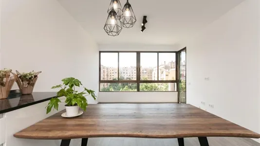 Rooms in Barcelona Eixample - photo 8