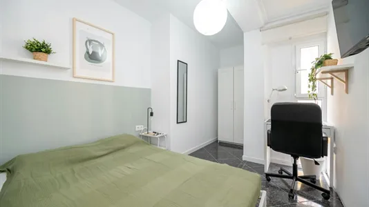 Rooms in Málaga - photo 1