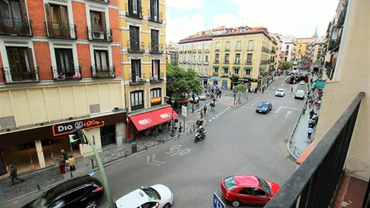 Rooms in Madrid Centro - photo 7