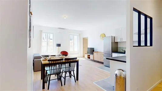 Rooms in Marseille 6ème arrondissement - photo 5