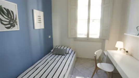 Rooms in Florence - photo 8