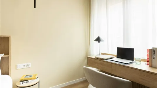 Rooms in Madrid Chamberí - photo 9