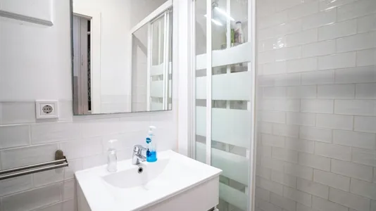 Rooms in Barcelona Eixample - photo 6