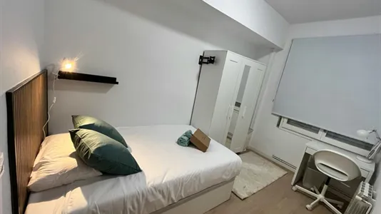 Rooms in Barcelona Eixample - photo 6