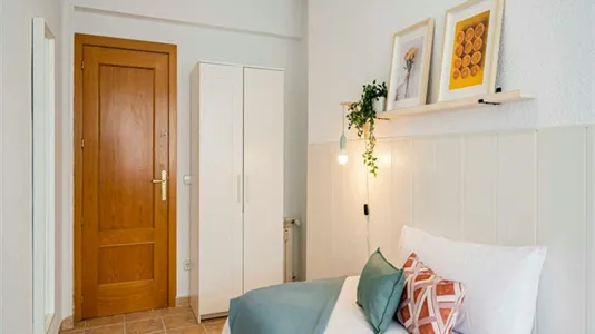 Rooms in Madrid Tetuán - photo 9