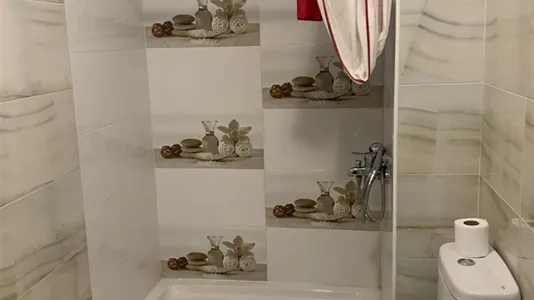 Rooms in Málaga - photo 7