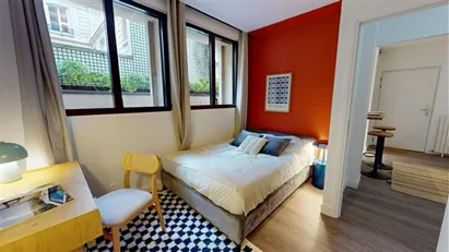 Room for rent in Paris 8ème arrondissement, Paris