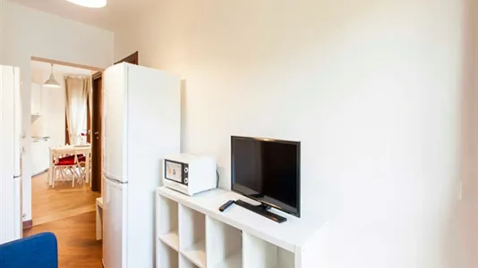 Rooms in Milano Zona 5 - Vigentino, Chiaravalle, Gratosoglio - photo 7