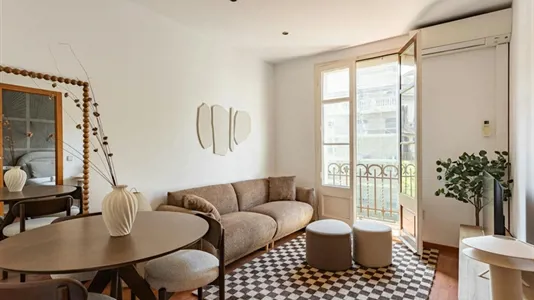 Apartments in Barcelona Eixample - photo 2