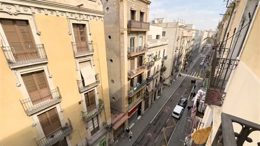 Rooms in Barcelona Ciutat Vella - photo 8