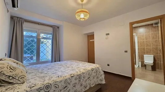 Rooms in Madrid Ciudad Lineal - photo 4