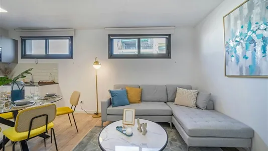 Apartments in Madrid Chamberí - photo 4