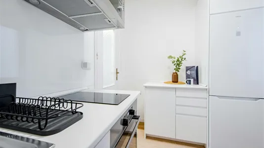 Rooms in Madrid Chamartín - photo 8