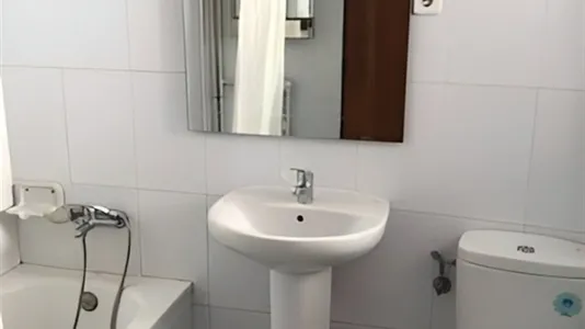 Rooms in Madrid Carabanchel - photo 7