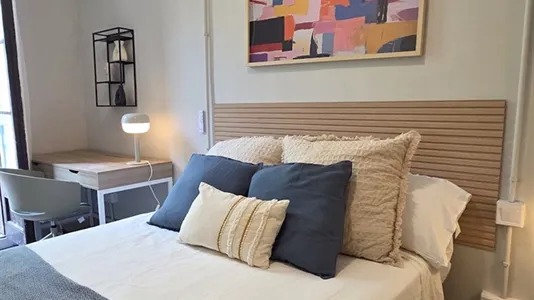 Rooms in Barcelona Eixample - photo 3
