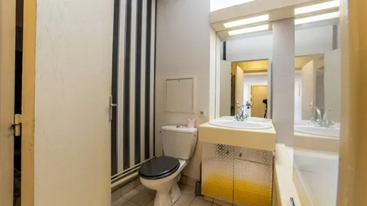 Apartments in Nanterre - photo 6