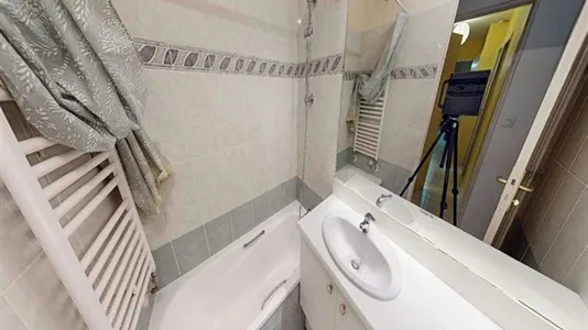 Rooms in Lyon - photo 9