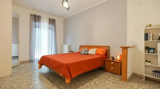 Rooms in Pozzuoli - photo 5