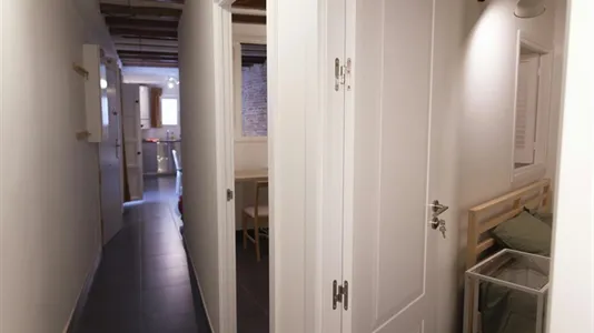 Apartments in Barcelona Ciutat Vella - photo 9