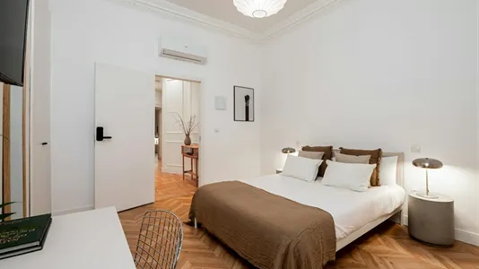 Rooms in Madrid Centro - photo 5