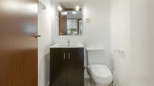 Rooms in Madrid Hortaleza - photo 9