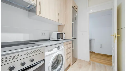 Rooms in Madrid Salamanca - photo 8