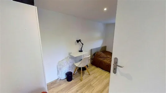 Houses in Bordeaux - photo 7