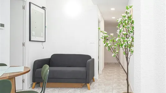 Rooms in Zaragoza - photo 9