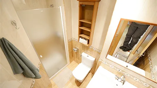 Rooms in Bilbao - photo 10