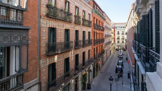 Rooms in Madrid Hortaleza - photo 9