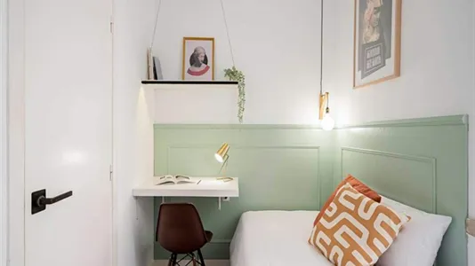 Rooms in Madrid Centro - photo 5