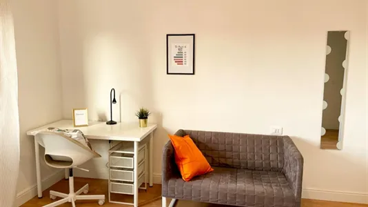 Rooms in Florence - photo 9