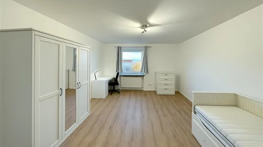 Rooms in Location is not specified - photo 1