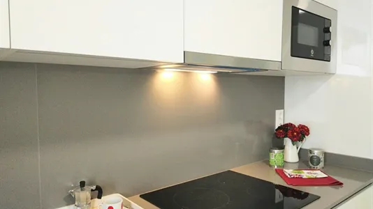 Rooms in Alfara del Patriarca - photo 4