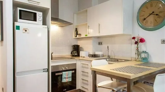 Apartments in Barcelona Ciutat Vella - photo 7