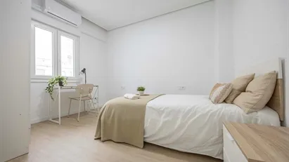 Room for rent in el Camí de Vera, Comunidad Valenciana