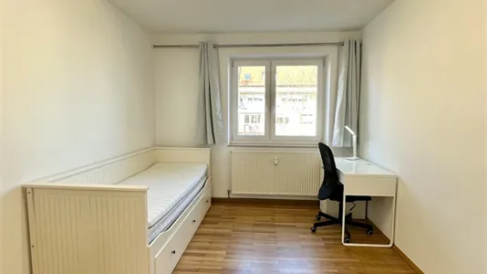 Rooms in Location is not specified - photo 1