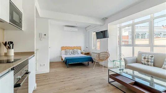 Apartments in Madrid Tetuán - photo 1