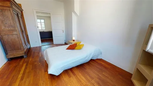 Apartments in Lyon - photo 5