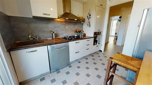 Rooms in Lyon - photo 9