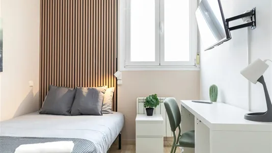 Rooms in Madrid Puente de Vallecas - photo 8