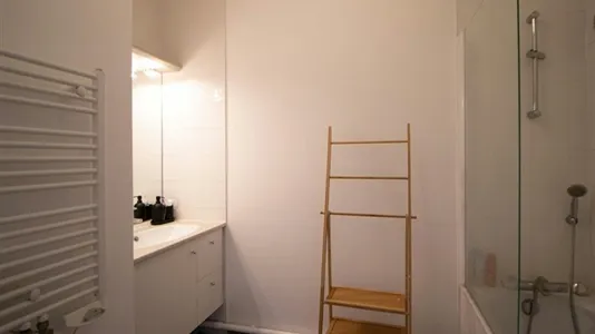 Rooms in Paris 19ème arrondissement - photo 8